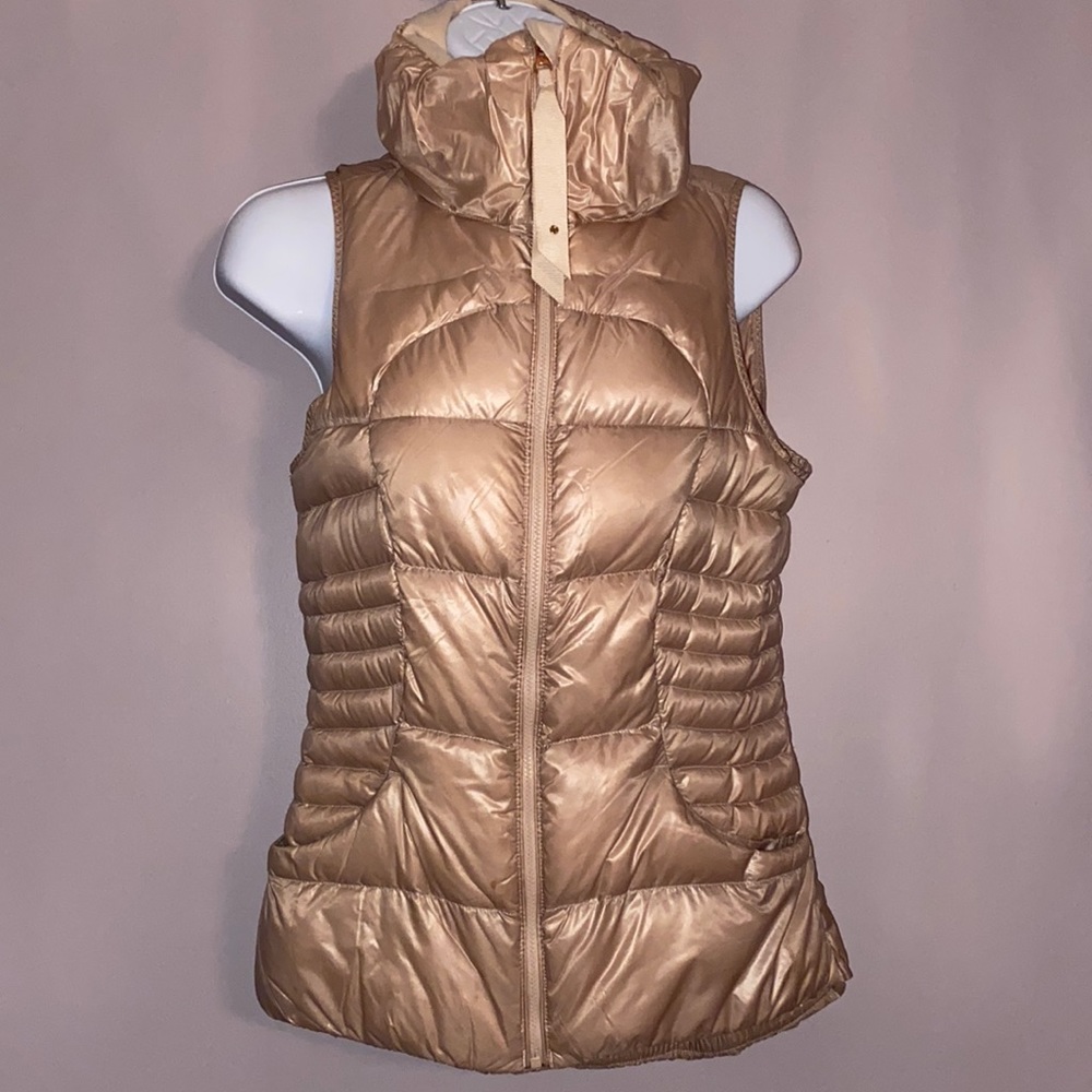 Rare Lululemon fluffin’ awesome vest size 4